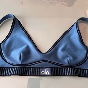 ALO Yoga Midnight Blue Sports Bra. Airlift  XS